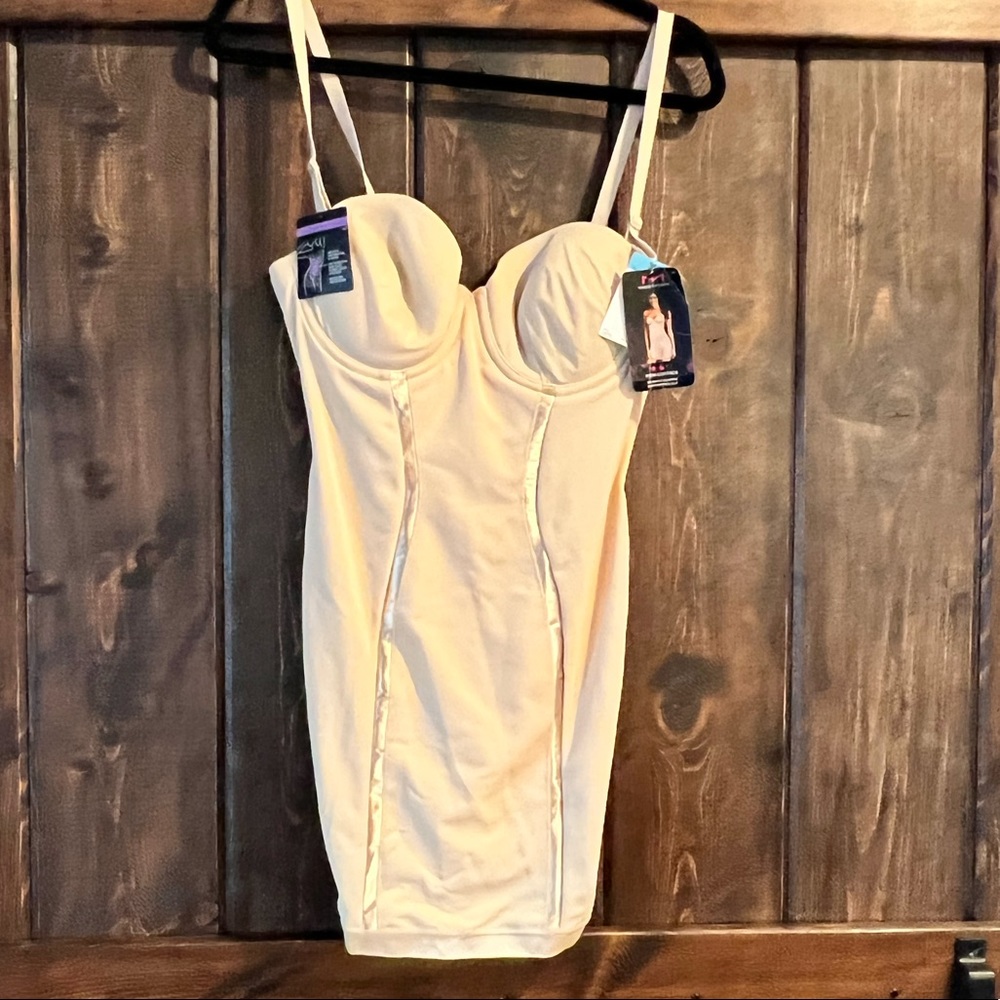 Maidenform Shaper